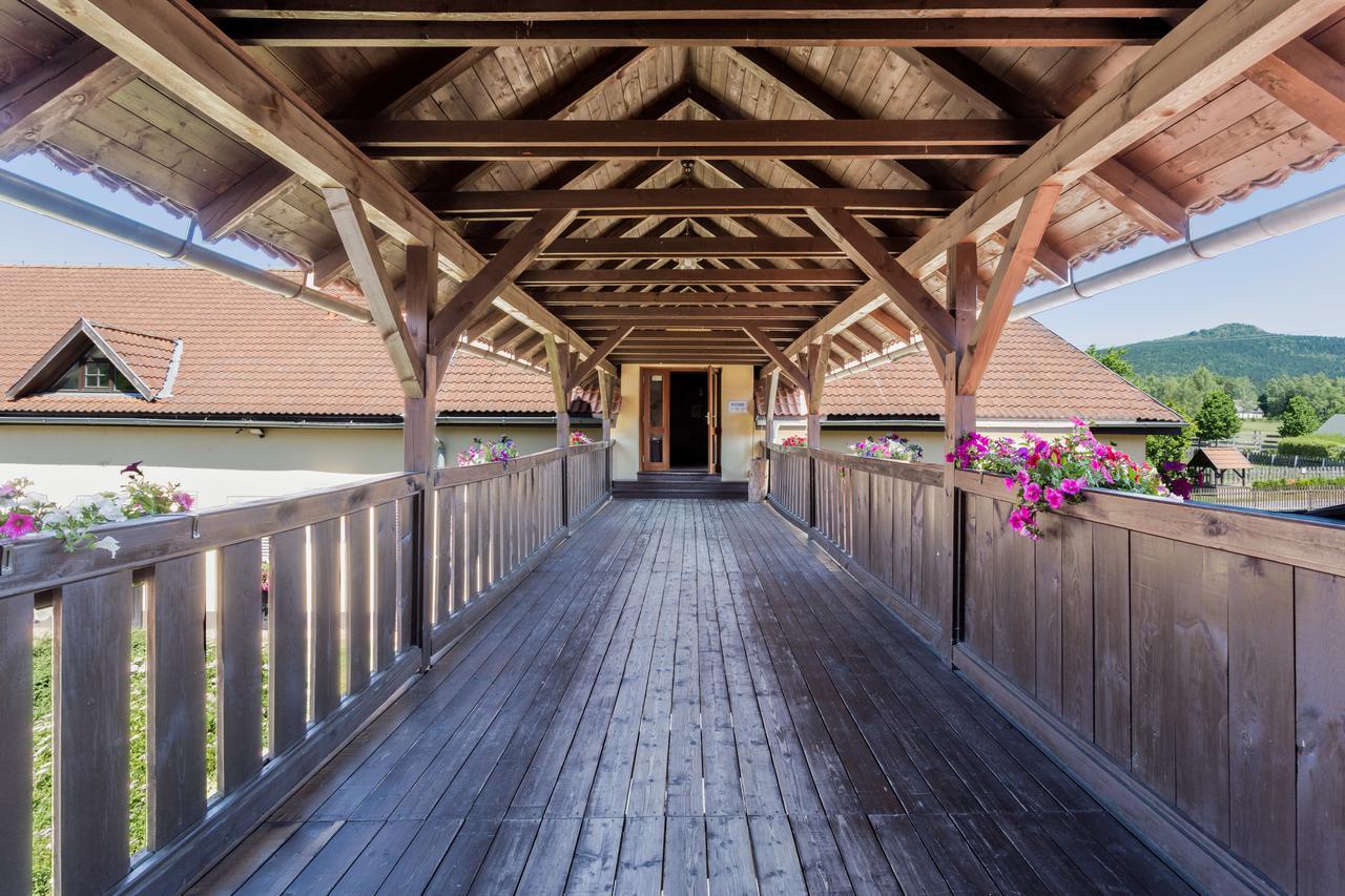 Resort Malevil Jablonné v Podještědí Exterior foto
